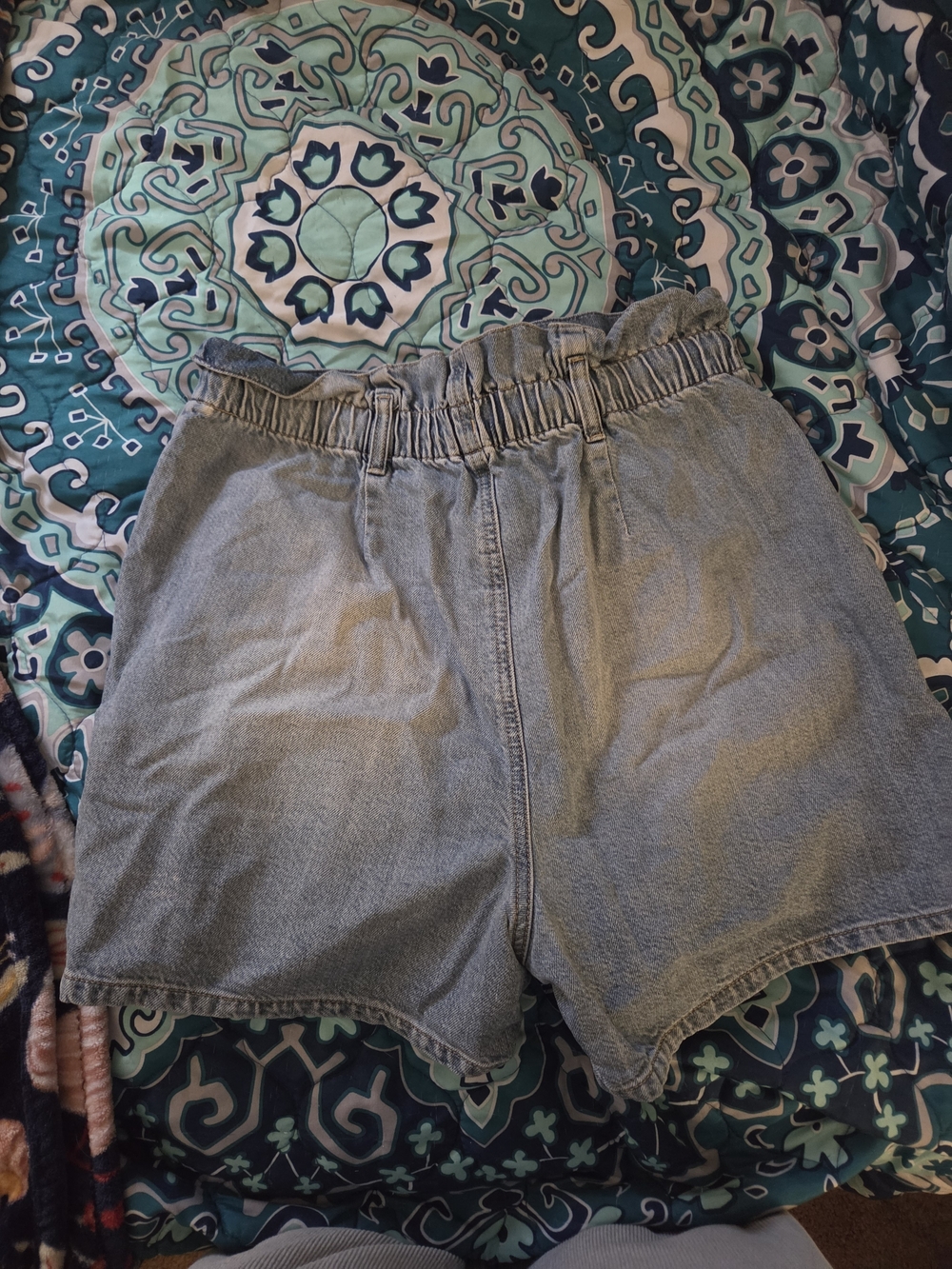 GAP Light Blue Denim Drawstring Casual Shorts - Picture 5 of 5